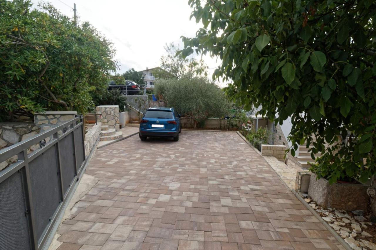 App Marin Apartment Šilo Exterior foto